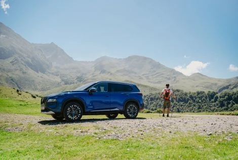 Victory for the Nissan X-Trail e-4ORCE at the What Car? Awards